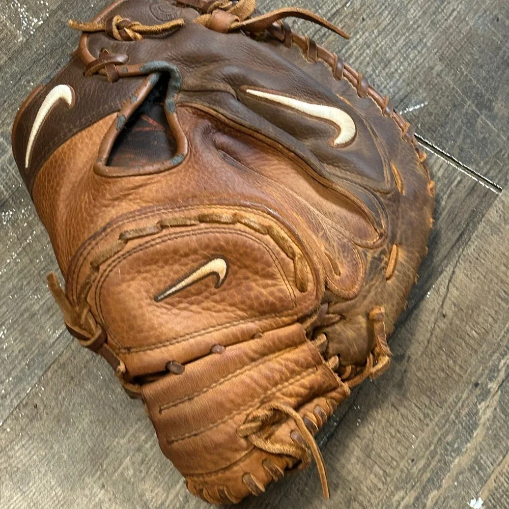RARE Nike Air Show Elite Fully Broken In 33.5 Baseball Catchers Mitt Left RHT